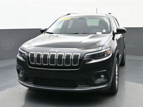 Used 2019 Jeep Cherokee Latitude w/ Popular Appearance Group FWD image 7