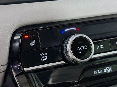 Used 2024 Honda Pilot EX-L image 24