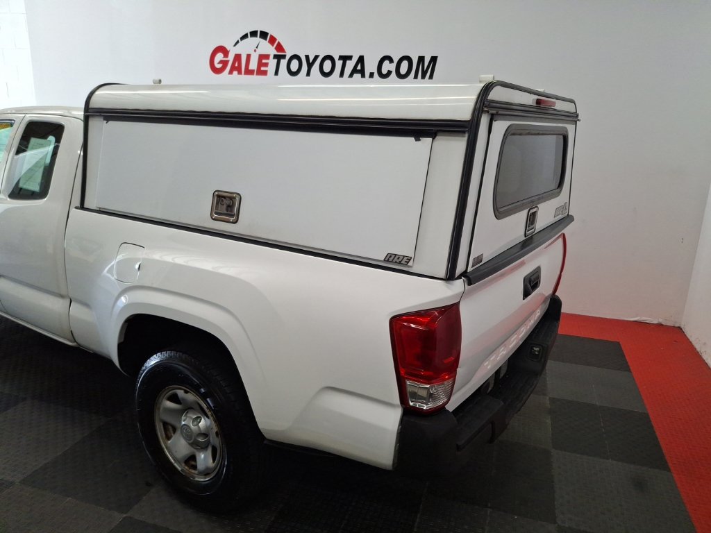 Used 2017 Toyota Tacoma SR RWD image 7