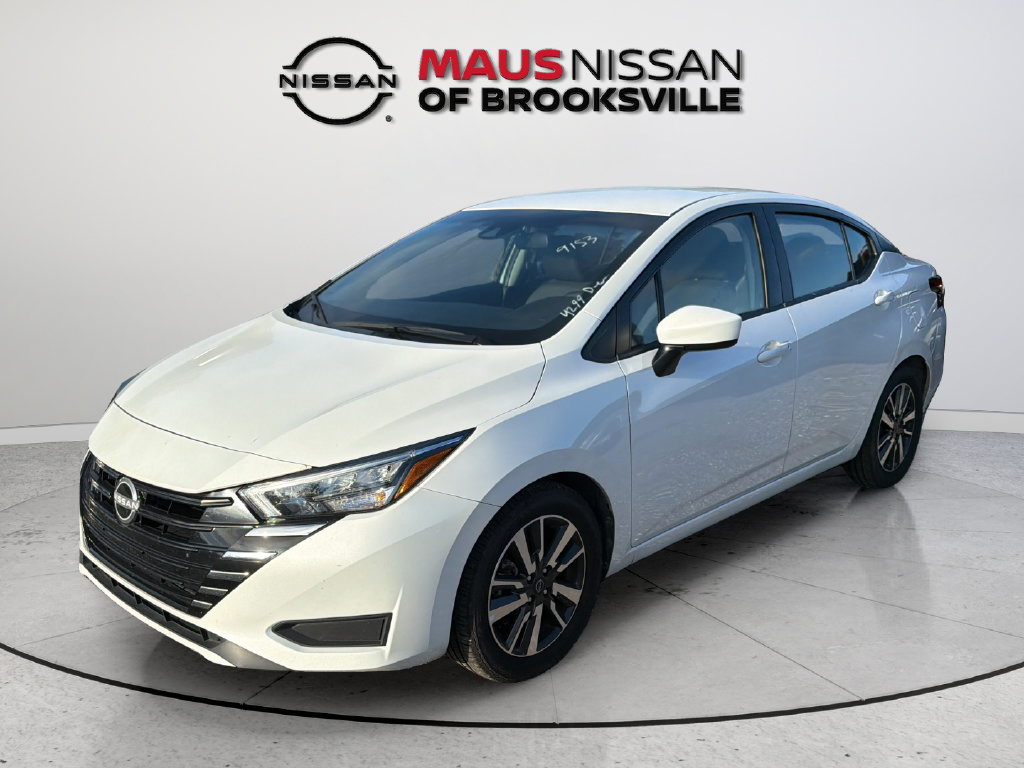 Used 2025 Nissan Versa SV FWD image 6
