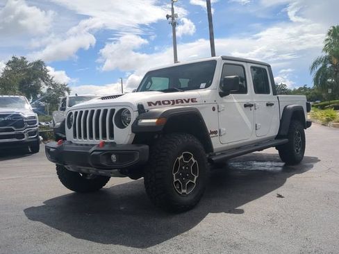 Used 2022 Jeep Gladiator Mojave w/ LED Lighting Group AWD/4WD image 9