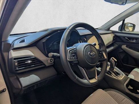 Certified 2025 Subaru Outback Premium AWD/4WD image 9