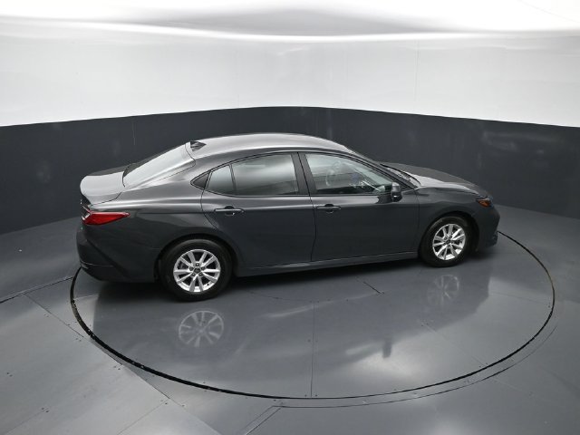 Used 2025 Toyota Camry LE FWD image 28