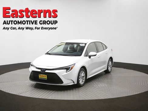 Used 2024 Toyota Corolla LE w/ LE Convenience Package FWD image 54