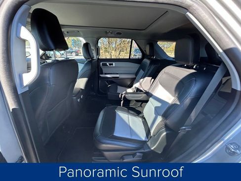 Used 2022 Ford Explorer XLT w/ Equipment Group 202A image 17