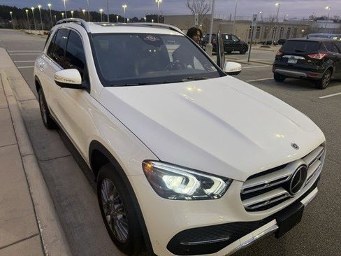 Used 2022 Mercedes-Benz GLE 350 4MATIC image 4