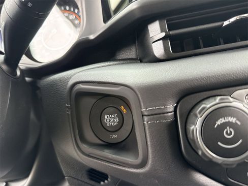 New 2025 Jeep Wrangler Unlimited Rubicon w/ Steel Bumper Group image 17