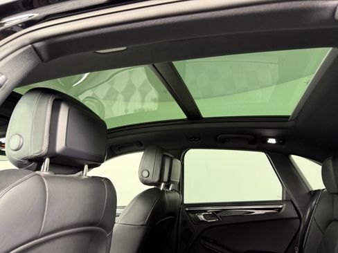 New 2025 Porsche Macan image 17