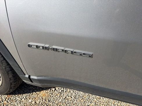 Used 2018 Jeep Compass Latitude w/ Popular Equipment Group image 6