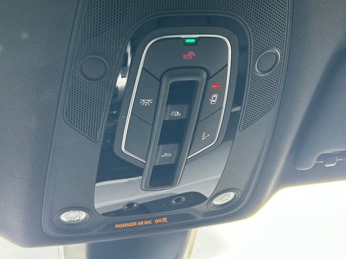 Used 2025 Audi Q5 2.0T Premium image 20