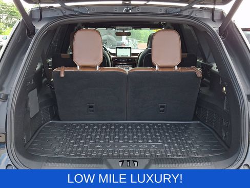 Used 2021 Lincoln Aviator Reserve w/ Equipment Group 202A AWD/4WD image 32