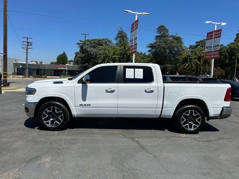 Used 2025 RAM 1500 Laramie AWD/4WD image 3
