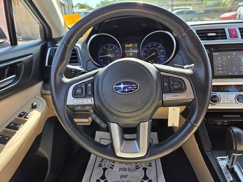 Used 2017 Subaru Outback 2.5i Premium w/ Popular Package #2 AWD/4WD image 28