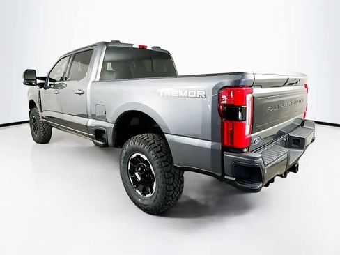 New 2026 Ford F250 Platinum w/ Tremor Off-Road Package image 4