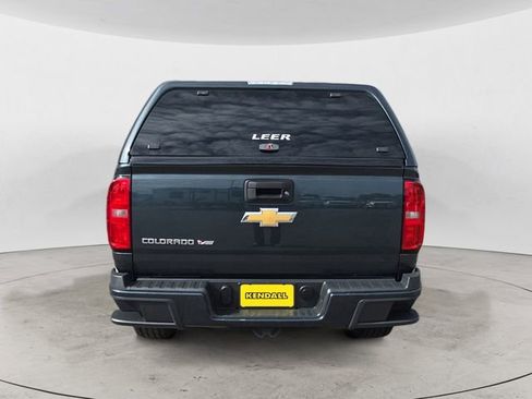 Used 2017 Chevrolet Colorado W/T w/ WT Convenience Package RWD image 4