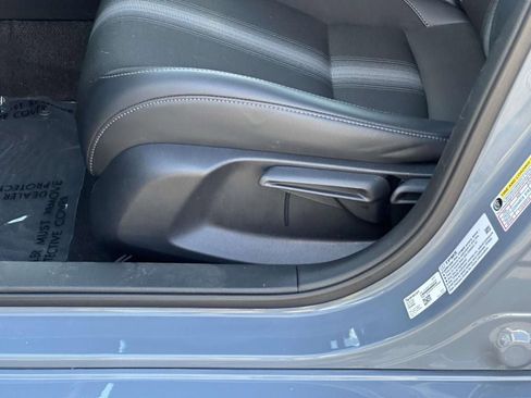 Used 2023 Honda Civic Sport image 15