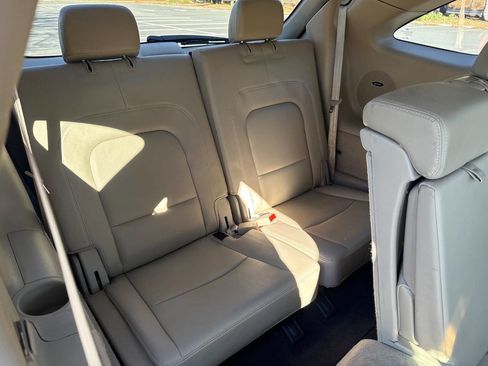 Used 2012 Hyundai Veracruz Limited image 19