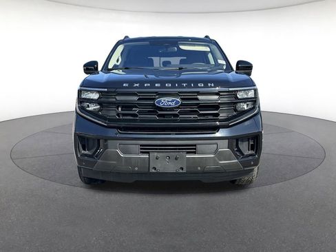 Used 2025 Ford Expedition Max Active image 9