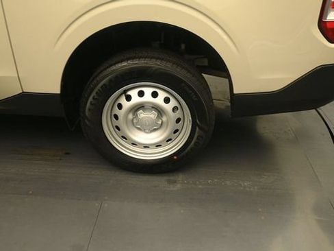 Certified 2025 Ford Maverick XL FWD image 9