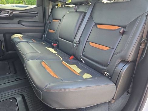 Used 2025 GMC Sierra 1500 AT4 w/ AT4 Premium Package AWD/4WD image 34