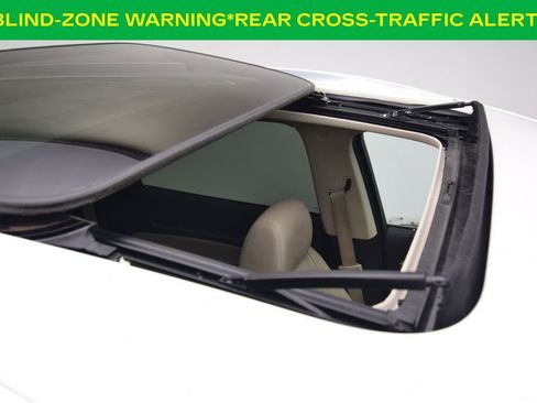 Used 2021 Buick Enclave Premium w/ Sun and Sites Package AWD/4WD image 17