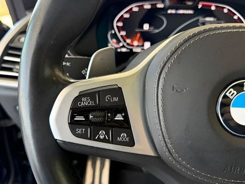 Used 2022 BMW X5 M50i image 18