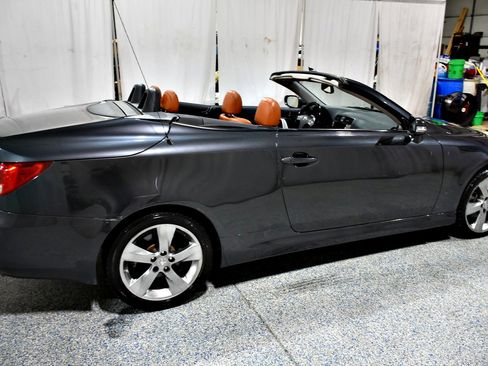 Used 2011 Lexus IS 250C image 10