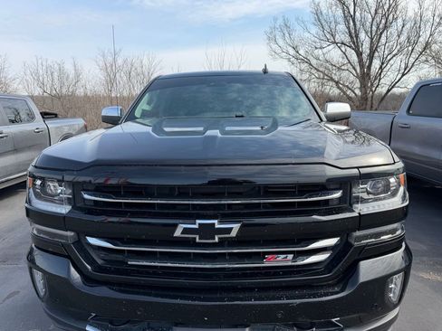 Used 2018 Chevrolet Silverado 1500 LTZ Z71 w/ LTZ Plus Package image 3