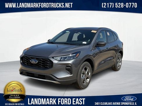 Used 2025 Ford Escape ST-Line AWD/4WD image 1