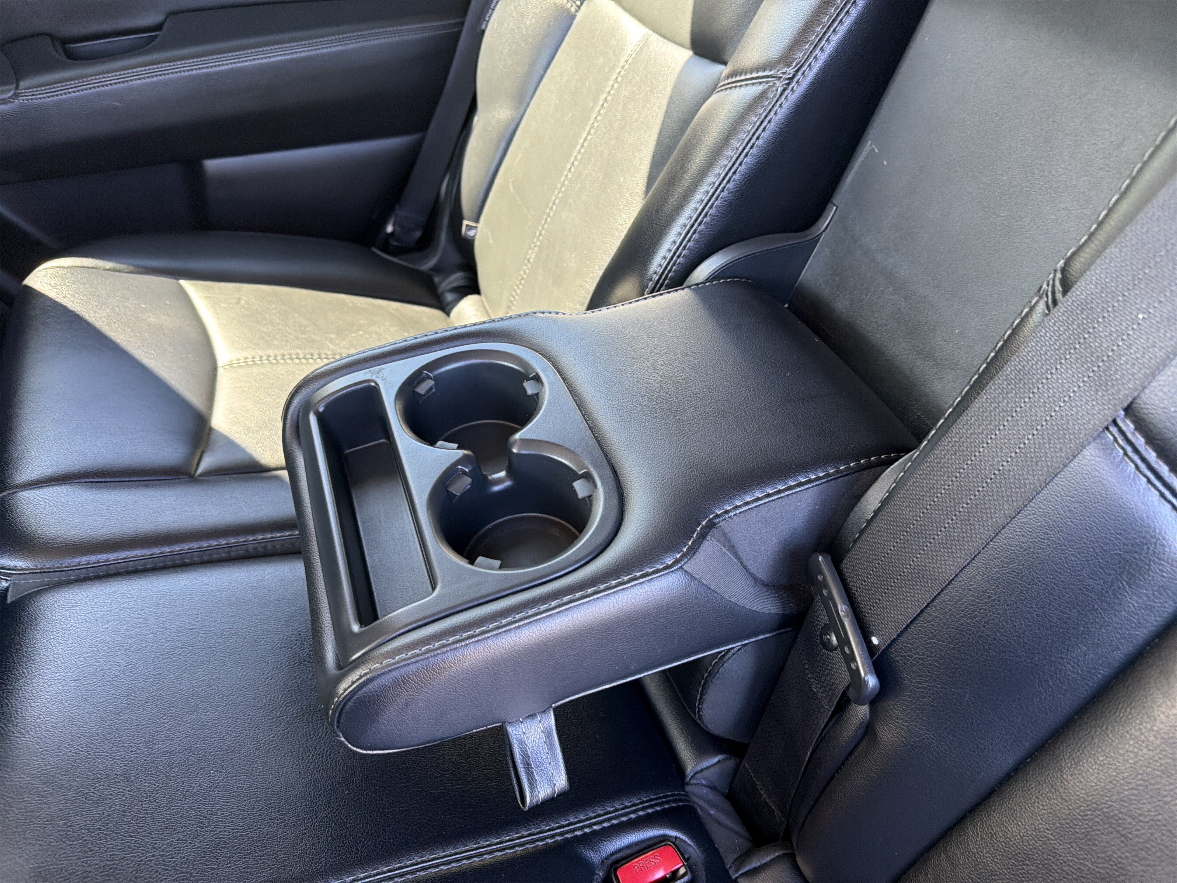 Used 2019 Nissan Pathfinder SL AWD/4WD image 13