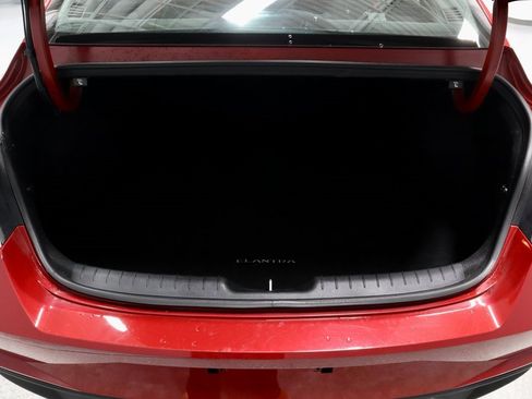 Certified 2023 Hyundai Elantra SEL w/ Convenience Package image 19