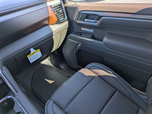 New 2026 GMC Sierra 1500 Denali w/ Denali Reserve Package image 16