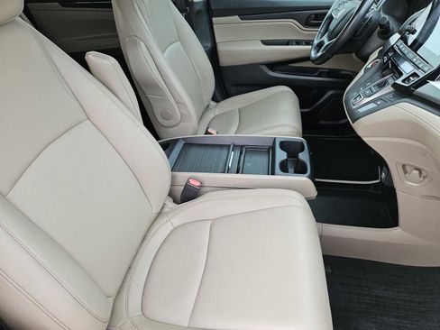 Used 2023 Honda Odyssey EX-L image 12