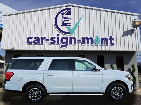 Used 2023 Ford Expedition Max XLT image 5