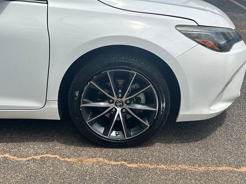 Used 2016 Toyota Camry XSE FWD image 15