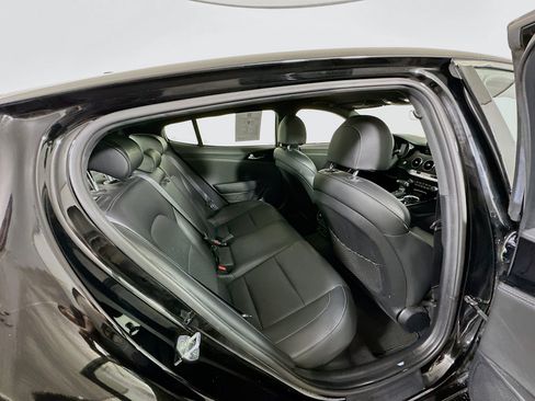 Used 2022 Kia Stinger GT-Line RWD image 29