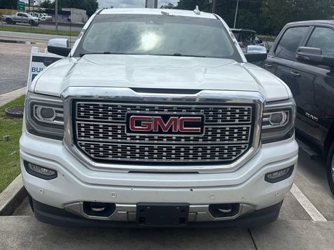 Used 2017 GMC Sierra 1500 Denali w/ Denali Ultimate Package AWD/4WD image 2