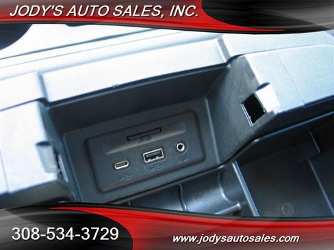 Used 2022 Chevrolet Silverado 2500 LTZ w/ LTZ Premium Package AWD/4WD image 32