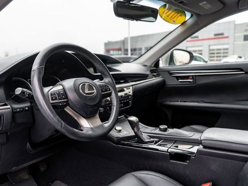 Used 2016 Lexus ES 350 w/ Accessory Package 2 image 18