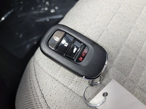 Used 2024 Honda HR-V LX image 8
