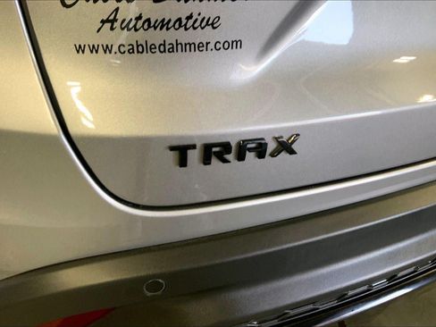 Used 2024 Chevrolet Trax RS w/ Driver Confidence Package FWD image 8