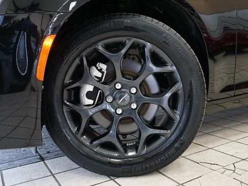 Used 2021 Chrysler 300 Touring w/ Sport Appearance Package image 48