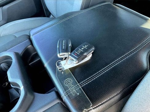 Used 2022 RAM 1500 Big Horn w/ Level 1 Safety Group image 10