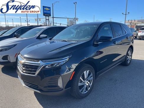 Used 2024 Chevrolet Equinox LT w/ LPO, Floor Liner Package image 1
