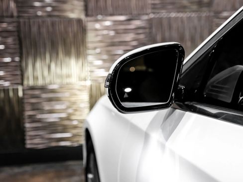 Used 2019 Mercedes-Benz E 300 4MATIC image 32