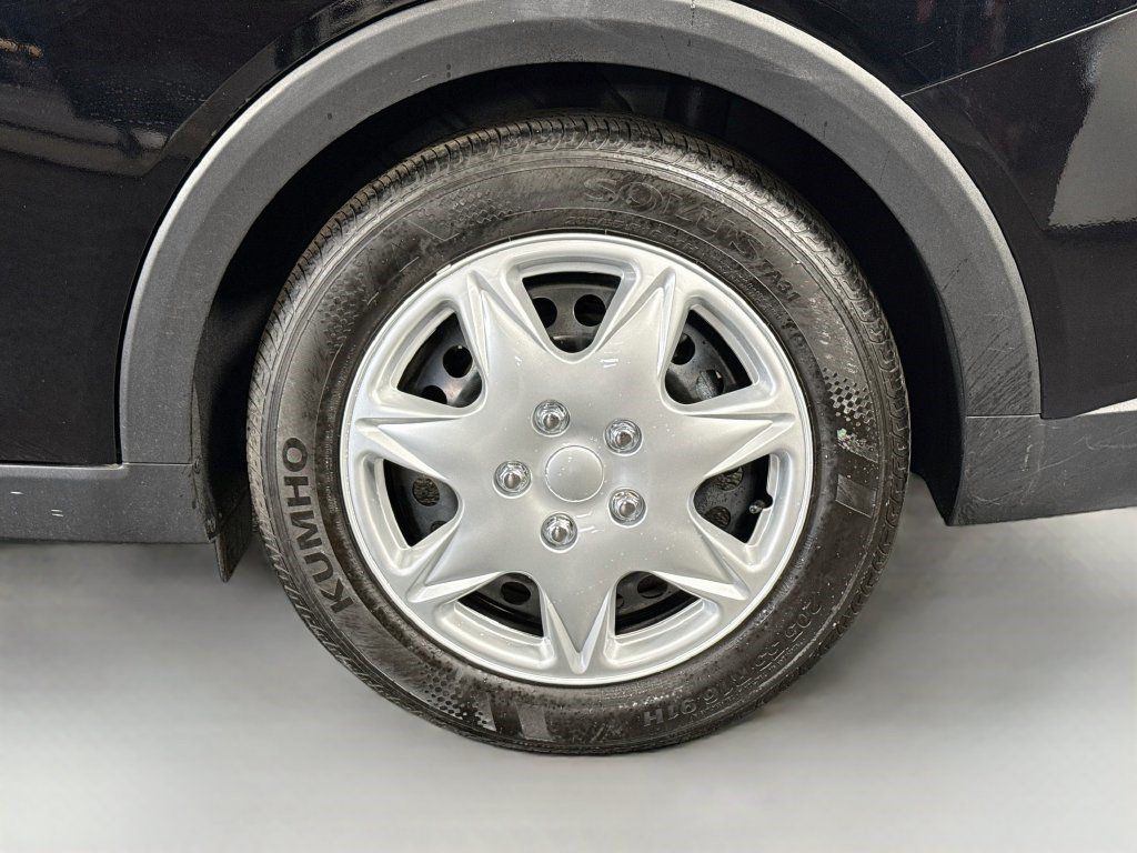 Used 2025 Kia K4 FWD image 36