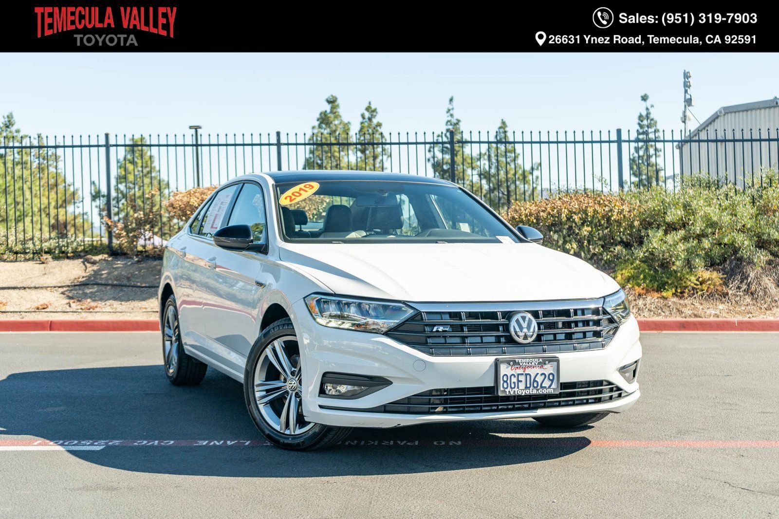 Used 2019 Volkswagen Jetta R-Line FWD image 1