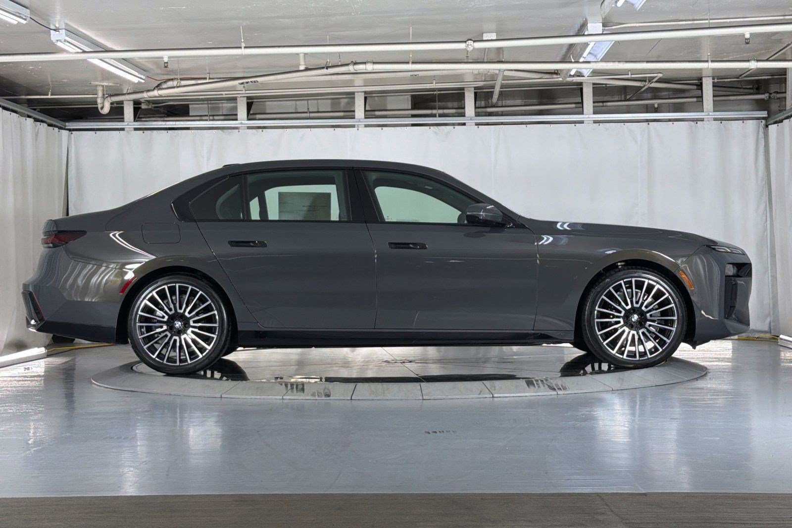 New 2026 BMW 740i RWD image 8