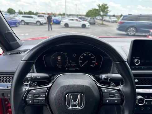 Used 2025 Honda Civic Sport image 14