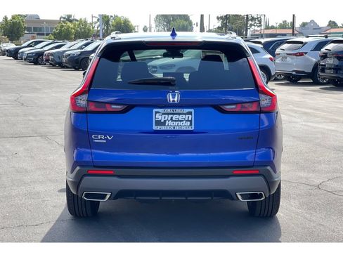Used 2025 Honda CR-V Sport image 4